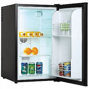 מקרר משרדי ללא מקפיא לנדרס דגם BCH70 שחור מקרר משרדי ללא מקפיא לנדרס דגם BCH70 שחור